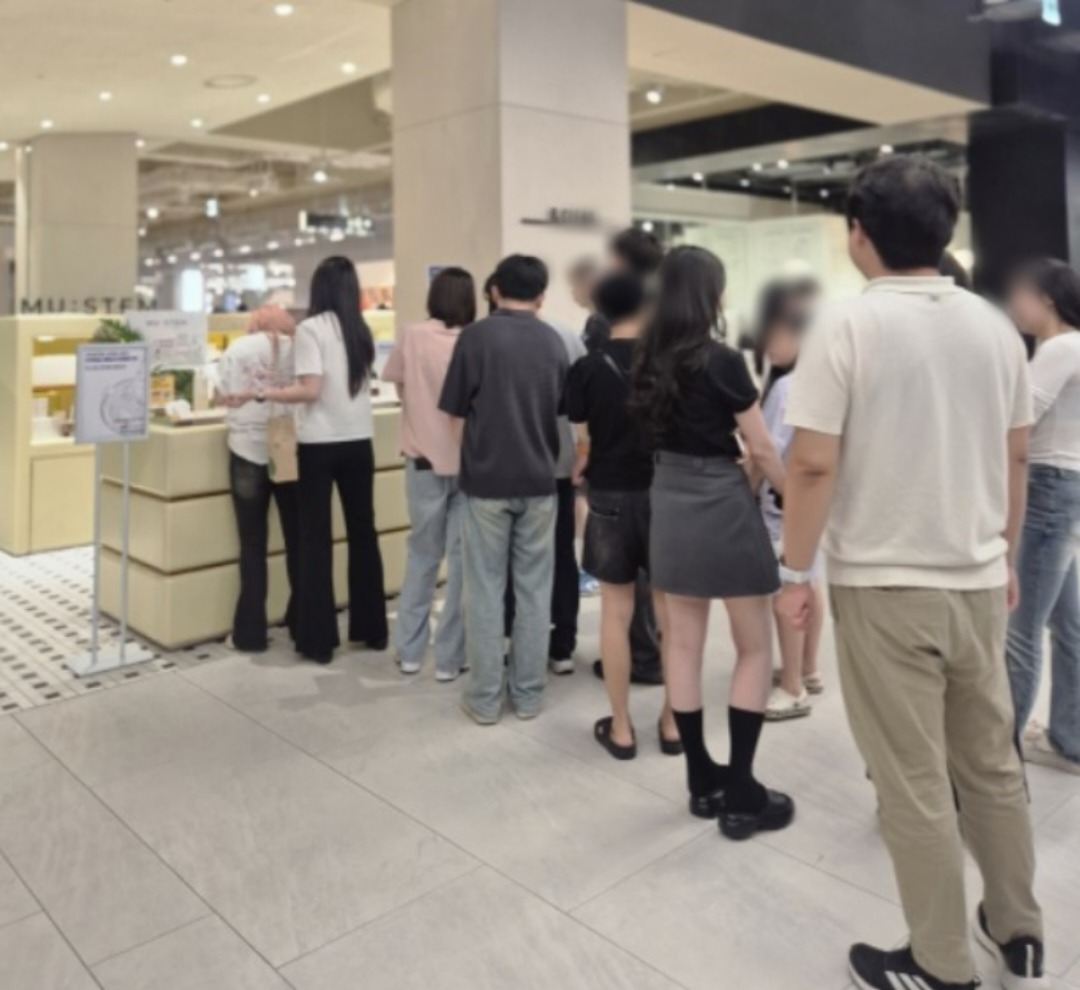 스킨케어 브랜드 ‘뮤스템’ 더현대서울 비클린에서 팝업 1205-Image
